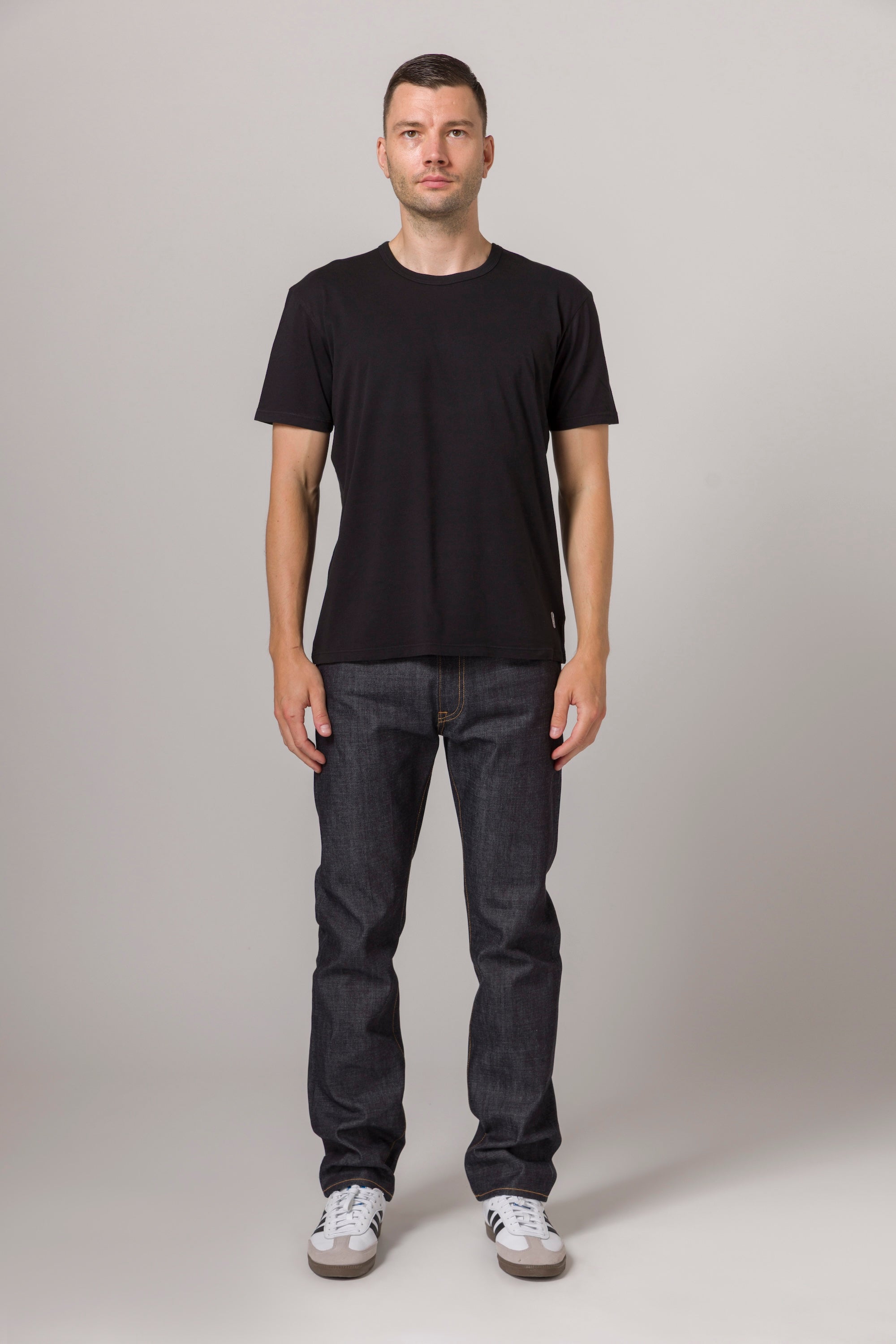 Fitted Tee Black