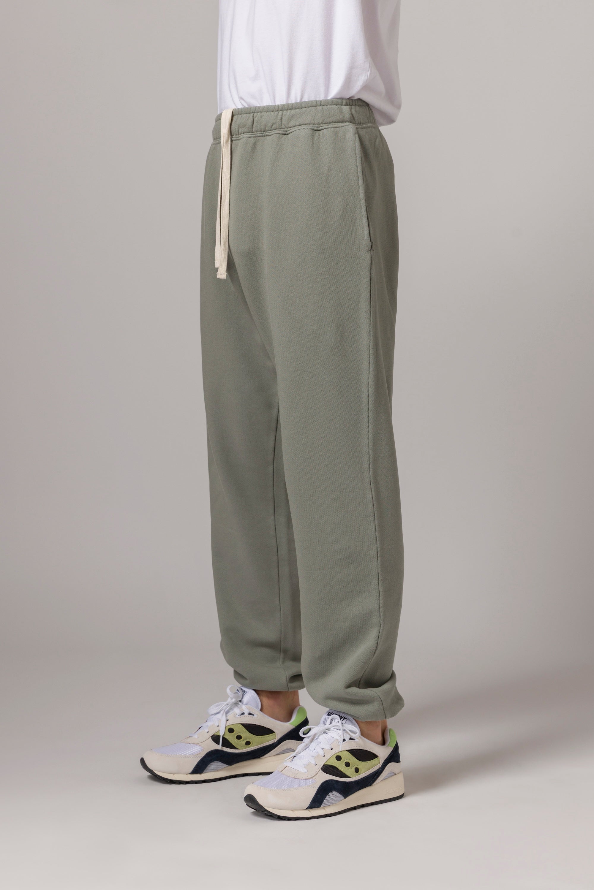 Standard Sweatpants Concrete