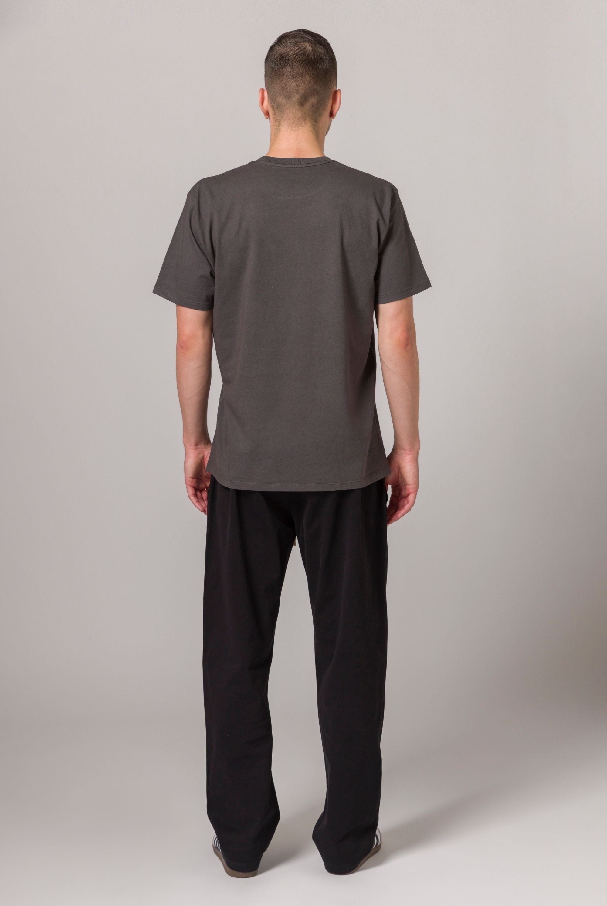 Standard Tee Vintage Black