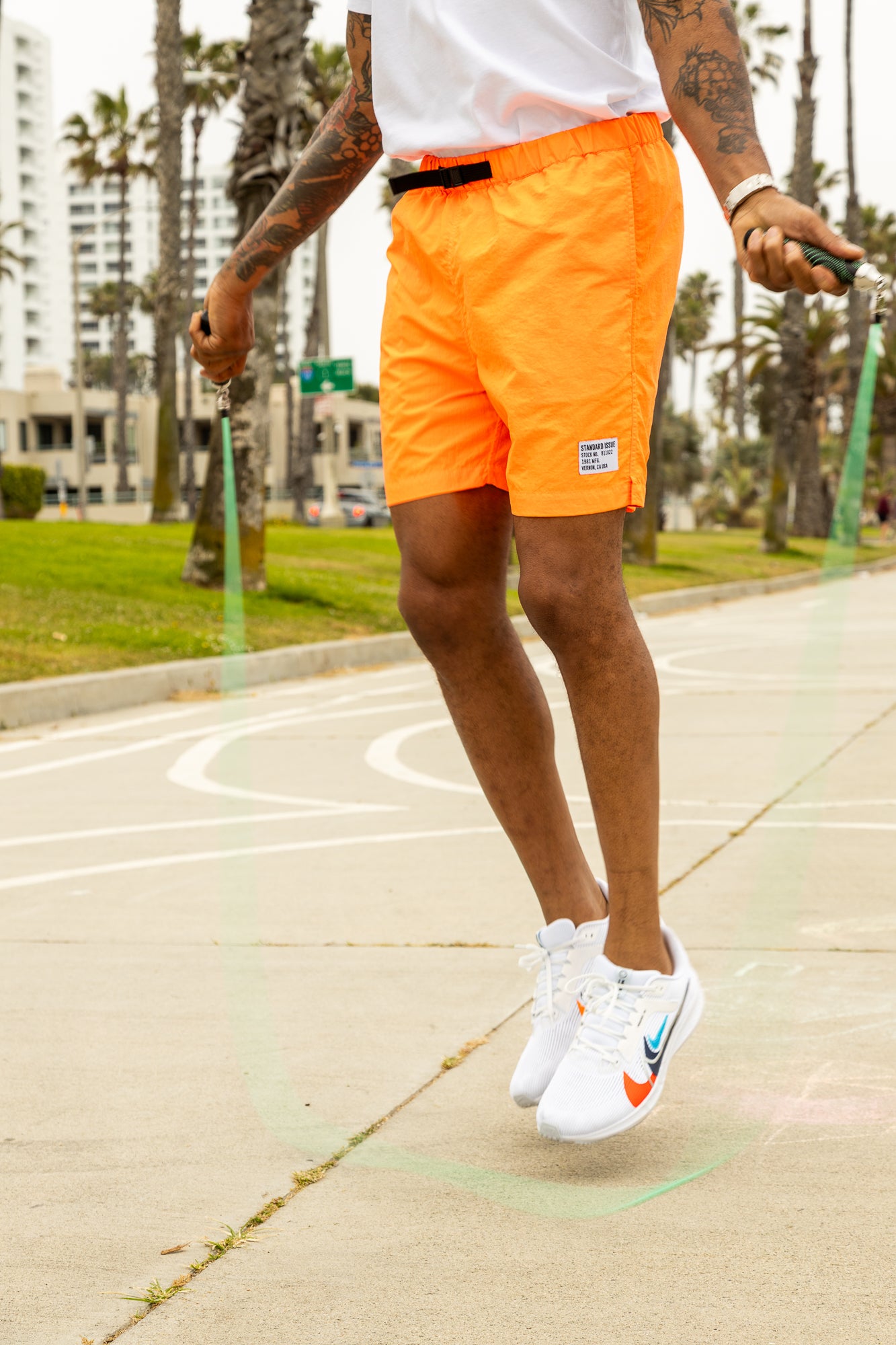 AT Shorts Neon Orange