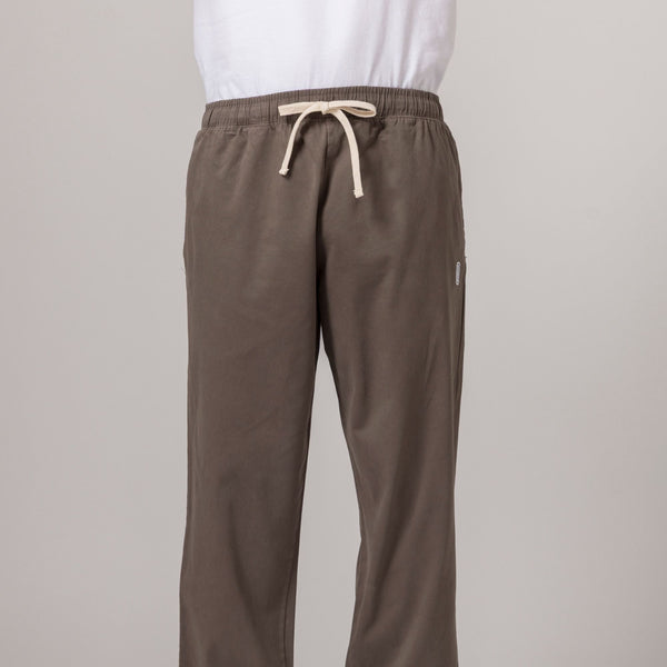 bow.a SUNGARD FRILL TAPERED PANTS&テーパード 未使用】bow.a SUNGARD FRILL TAPERED PANTS - メルカリ