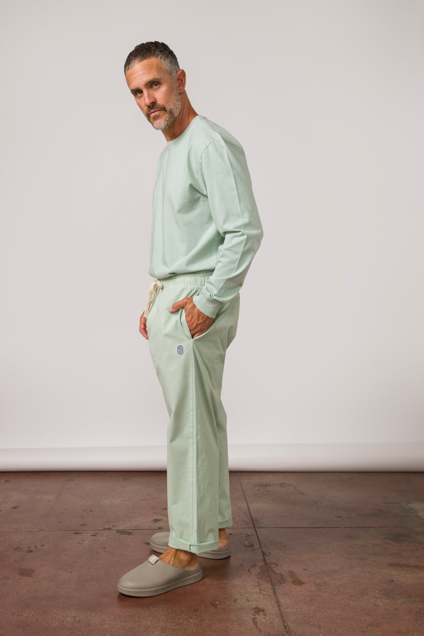 Standard Slacker Pant Cameo Green – STANDARD ISSUE TEES