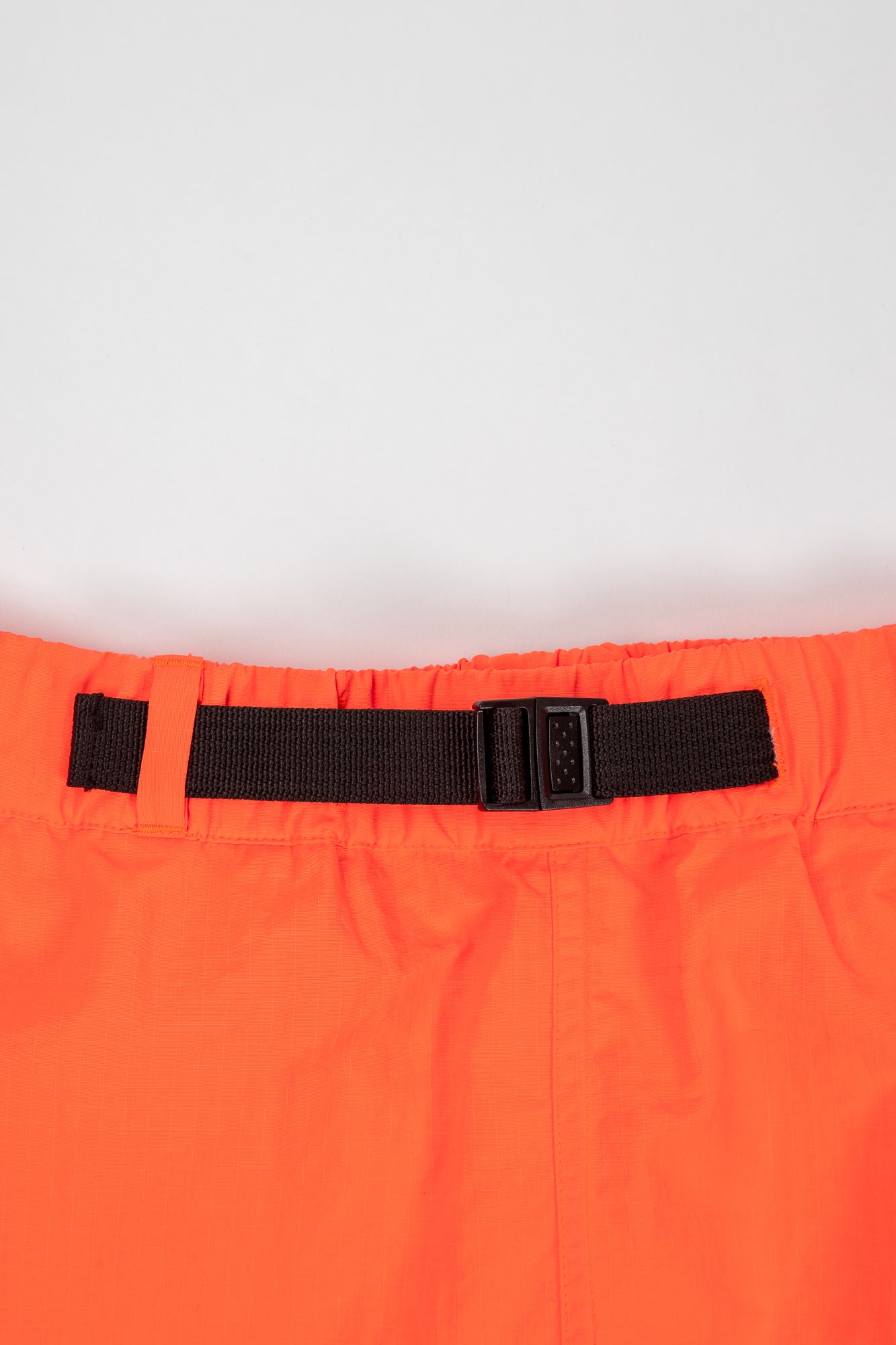 AT Shorts Neon Orange